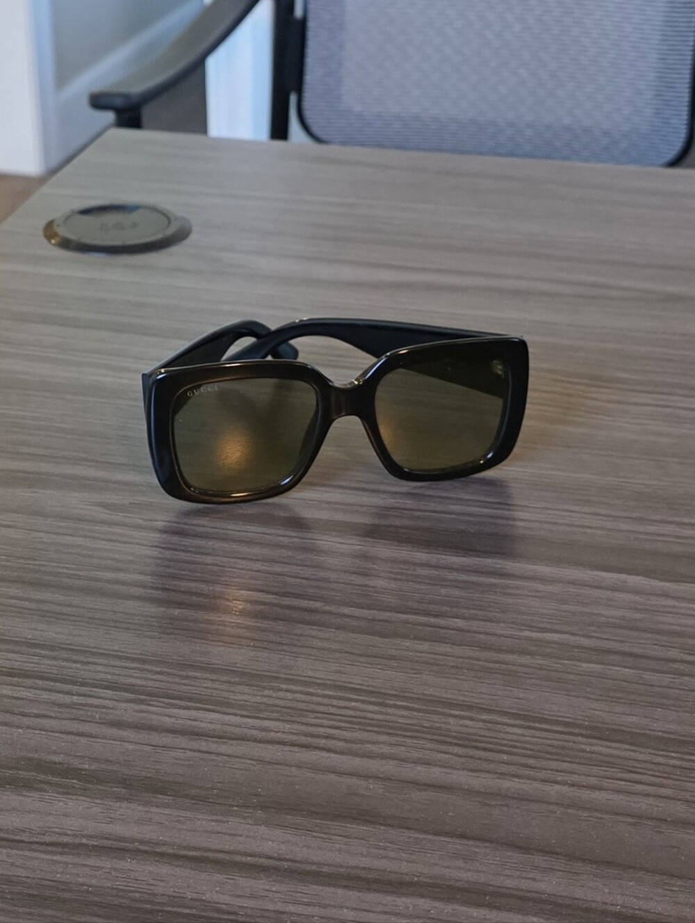 GUCCI Black Square Sunglasses